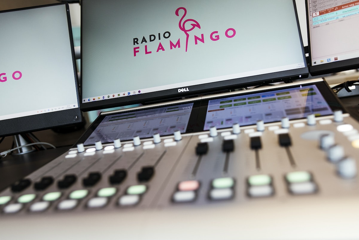 Radio Flamingo's first transmission