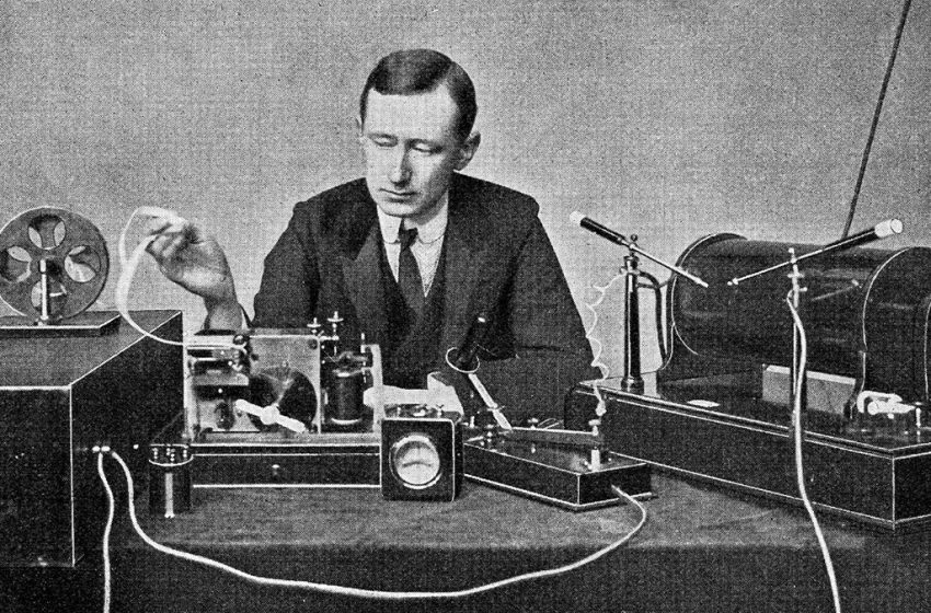  Marconi, microphones and tape