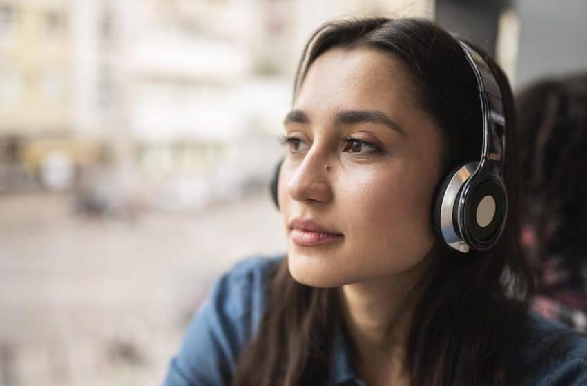  CRA: Australians download more than a billion podcasts in 2023